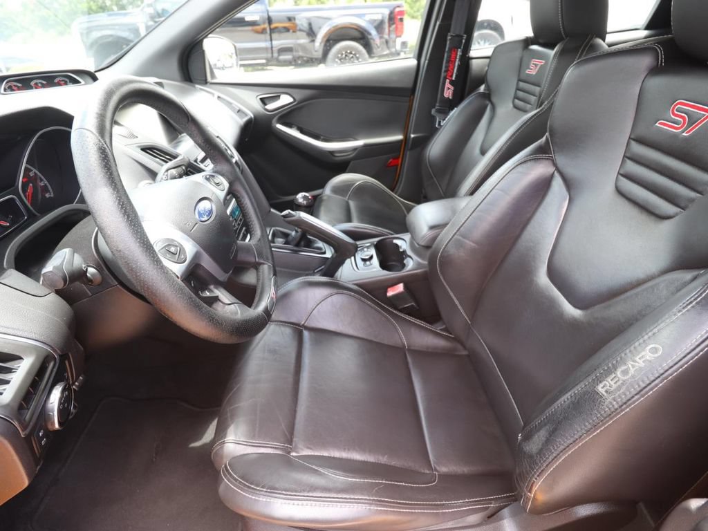 Used 2014 Ford Focus ST w/ Equipment Group 202A FWD image 2