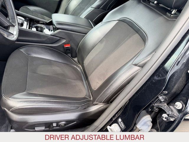 Used 2023 Jeep Grand Cherokee Altitude AWD/4WD image 16
