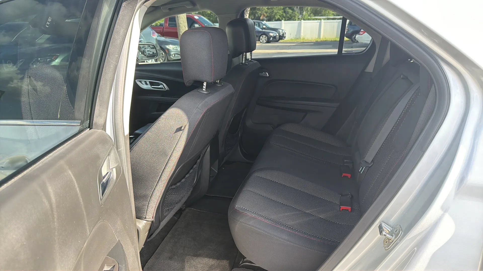 Used 2015 Chevrolet Equinox LT FWD image 15