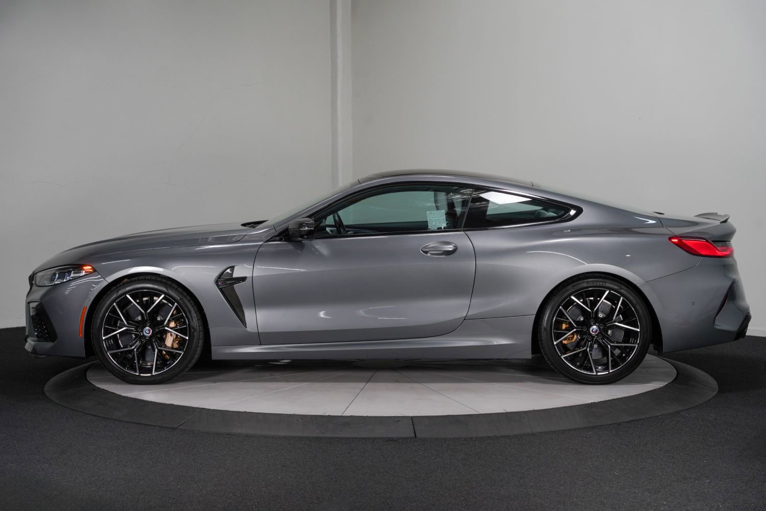Used 2023 BMW M8 Competition image 7