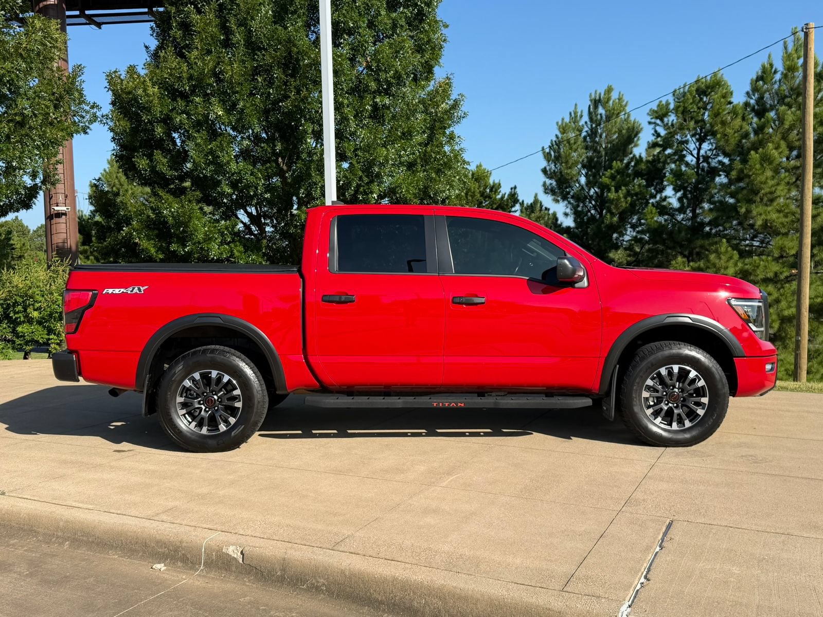 Used 2024 Nissan Titan PRO-4X w/ Off Road Protection Package AWD/4WD image 7