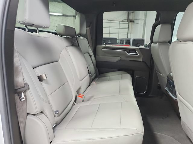 Used 2025 GMC Sierra 2500 SLT w/ SLT Convenience Package AWD/4WD image 45