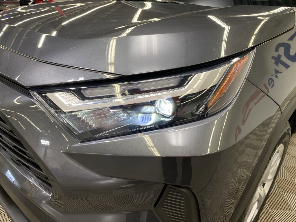 Used 2024 Toyota RAV4 LE image 8