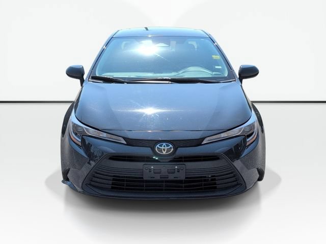 Used 2024 Toyota Corolla LE FWD image 2