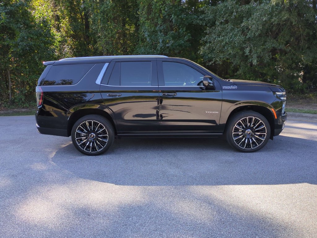 New 2026 Chevrolet Tahoe High Country AWD/4WD image 3
