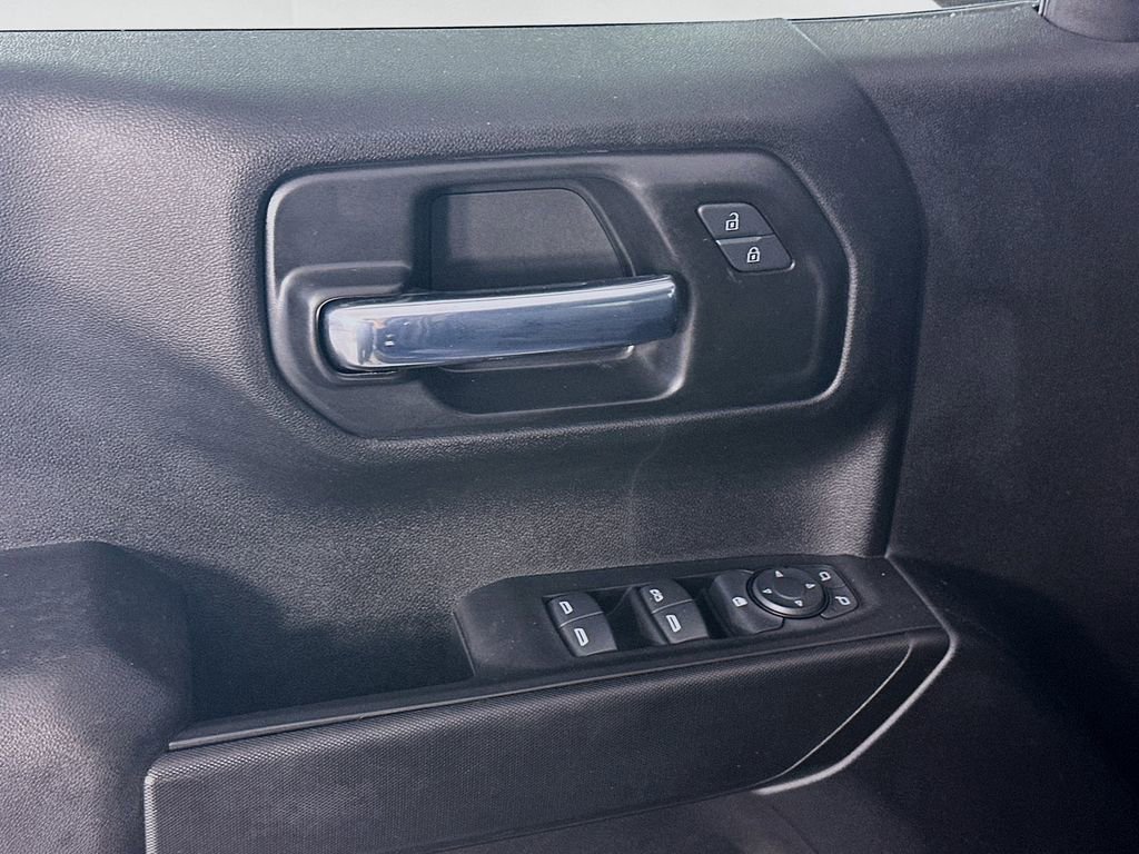 Used 2022 Chevrolet Silverado 1500 Custom w/ LPO, Dark Essentials Package AWD/4WD image 24