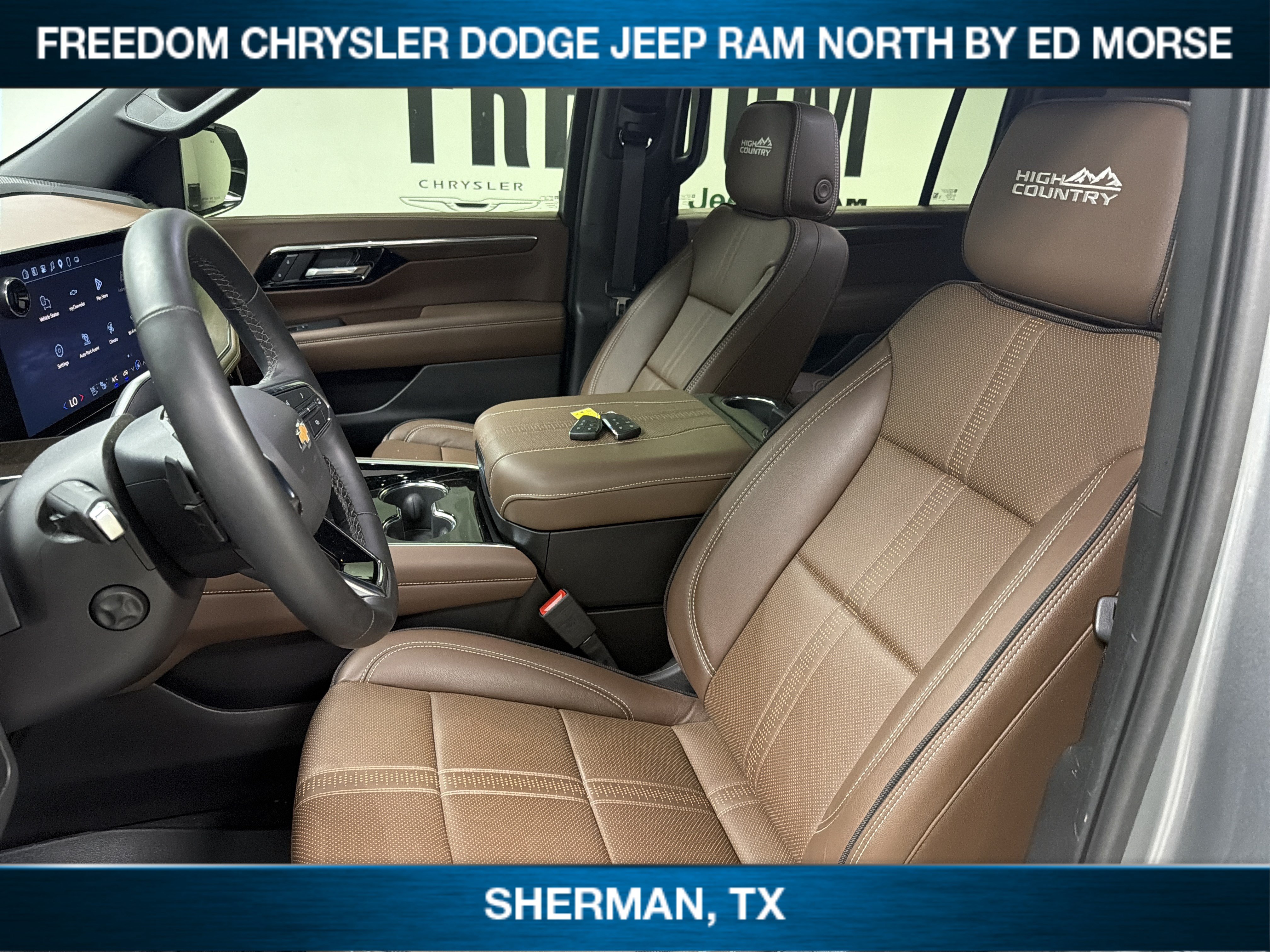 Used 2025 Chevrolet Suburban High Country AWD/4WD image 7