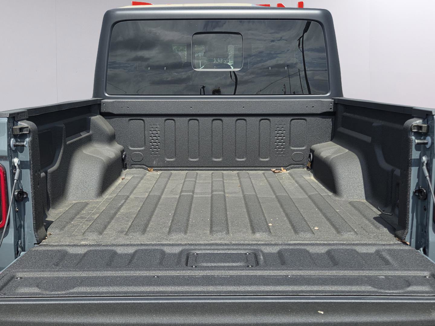 New 2025 Jeep Gladiator Sport image 55