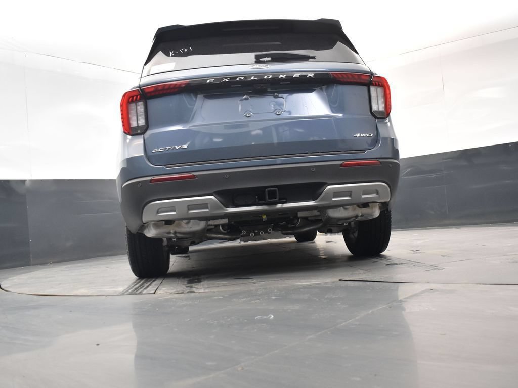 New 2026 Ford Explorer Active w/ Active Comfort Package AWD/4WD image 16