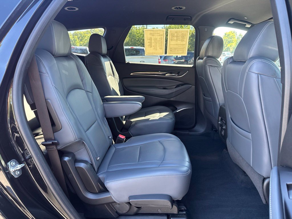 Used 2023 Buick Enclave Essence FWD image 14