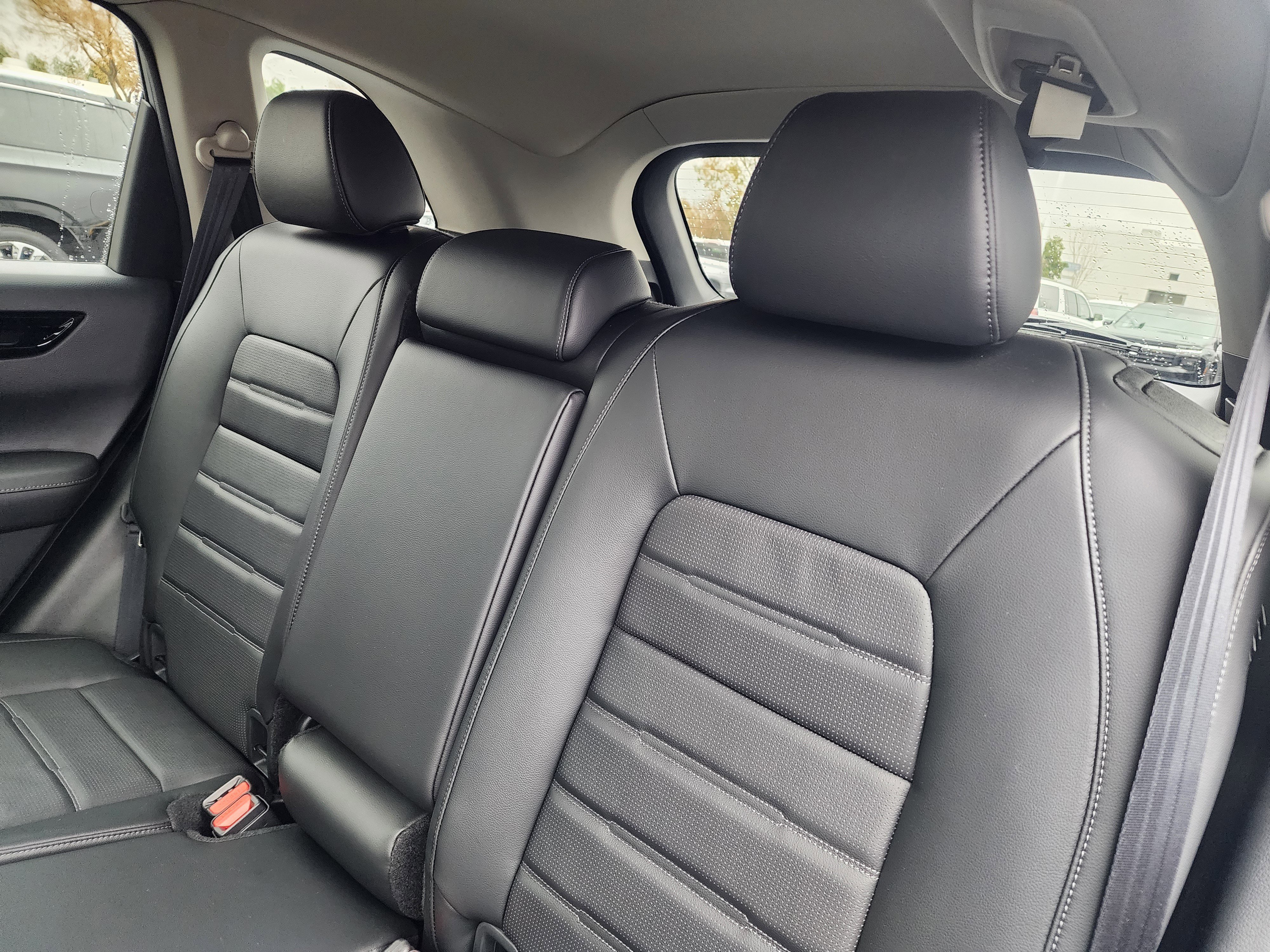 Used 2025 Honda CR-V EX-L image 12