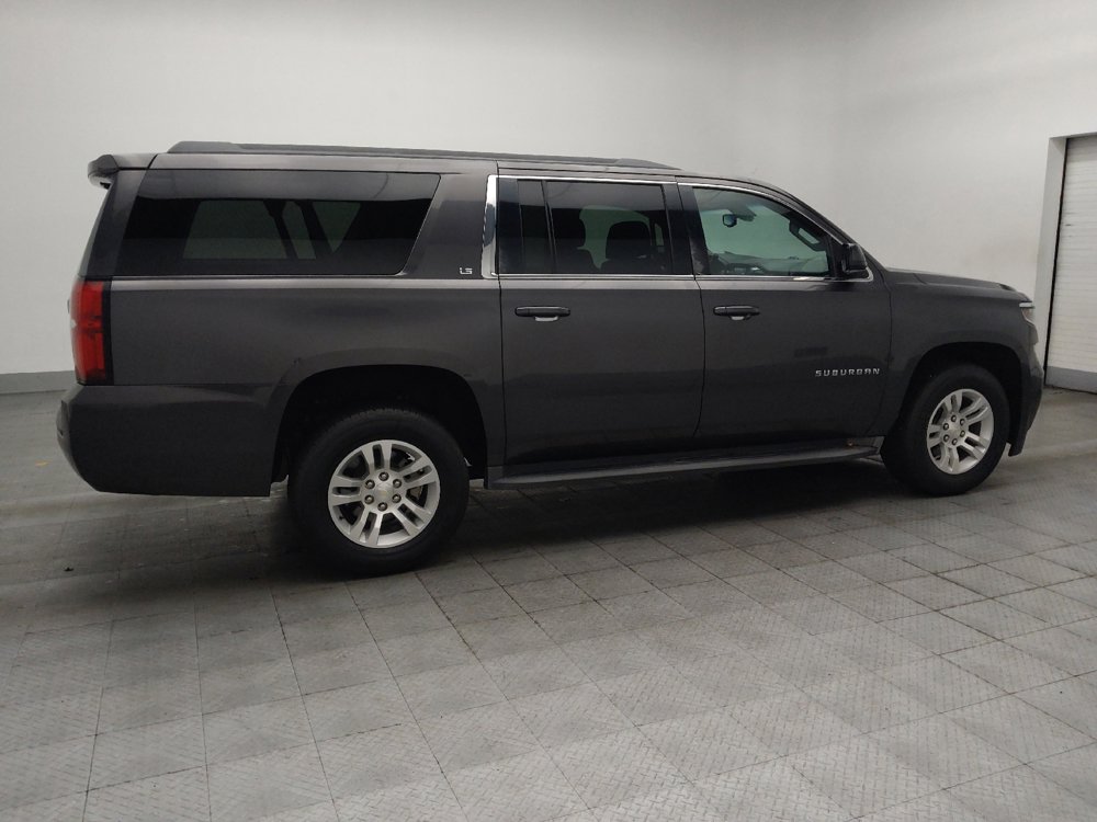 Used 2016 Chevrolet Suburban LS RWD image 10