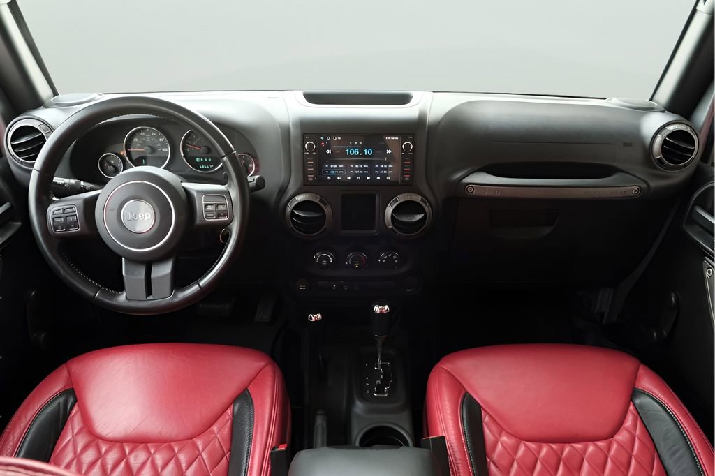Used 2016 Jeep Wrangler Unlimited Sport w/ Connectivity Group AWD/4WD image 12