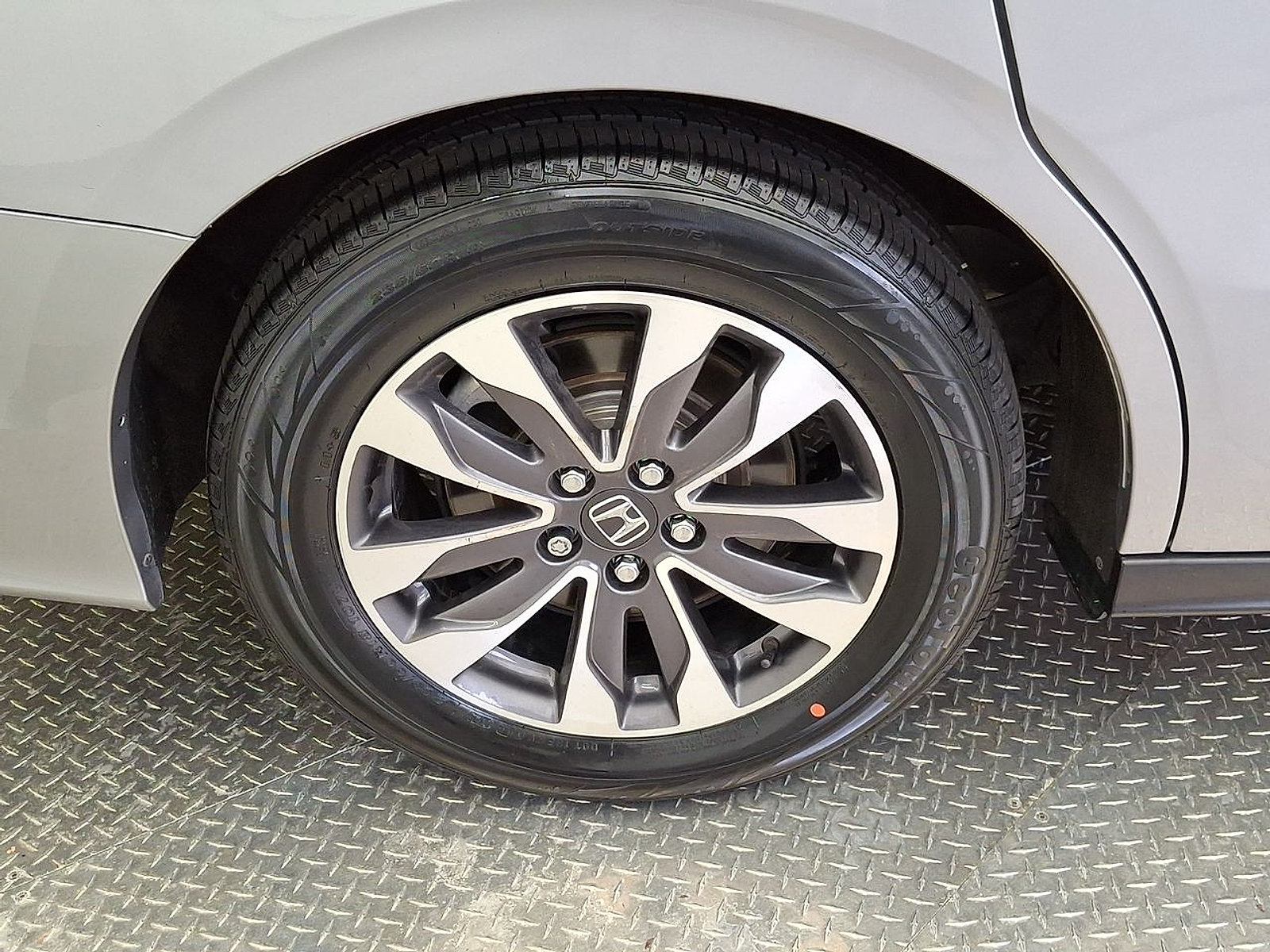Used 2023 Honda Odyssey EX-L image 30