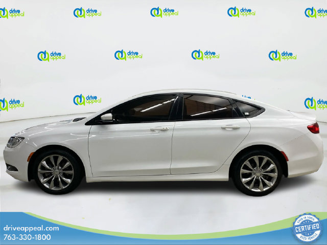 Used 2015 Chrysler 200 S FWD image 9