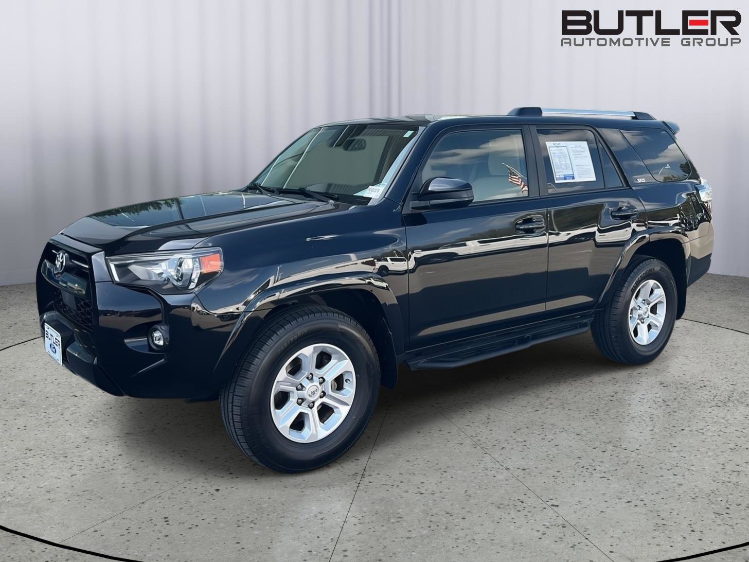 Used 2021 Toyota 4Runner SR5 video 1