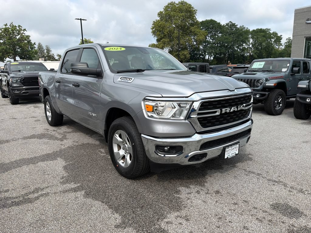 Used 2024 RAM 1500 Big Horn AWD/4WD image 4