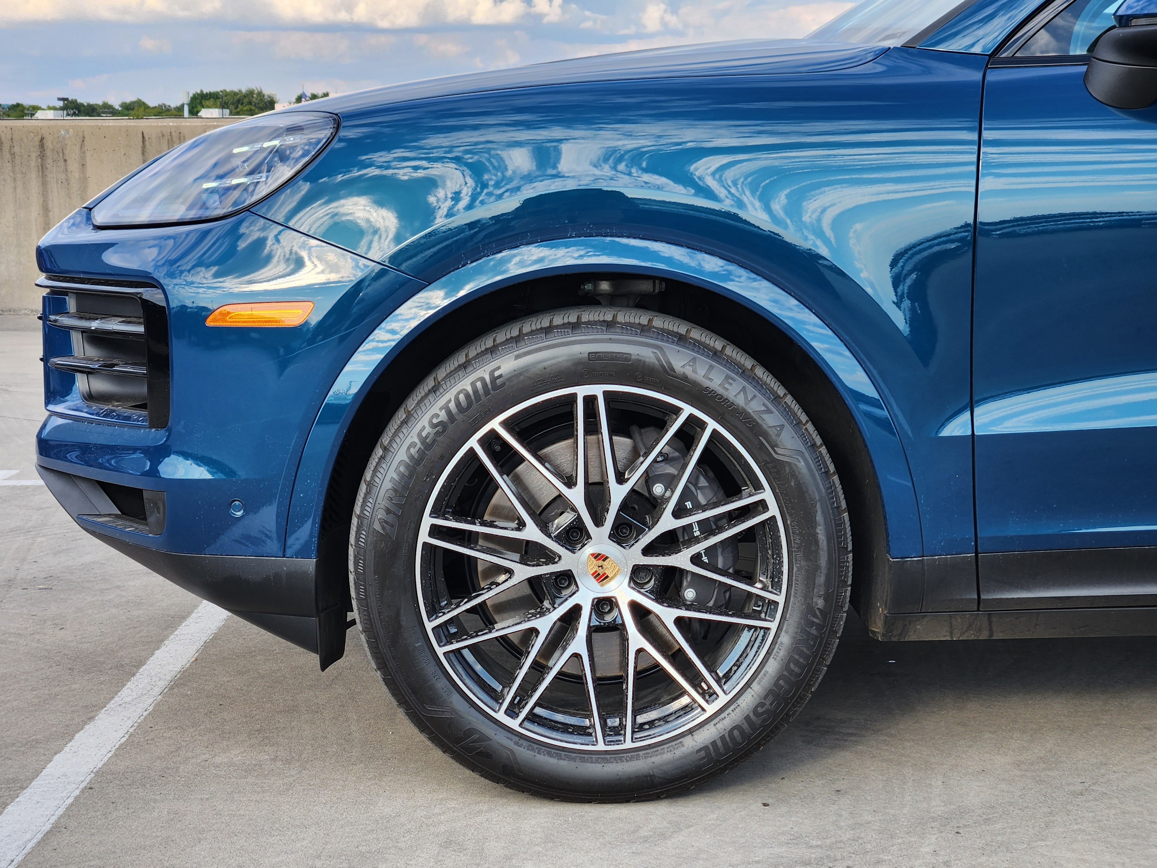 Certified 2025 Porsche Cayenne Coupe image 13