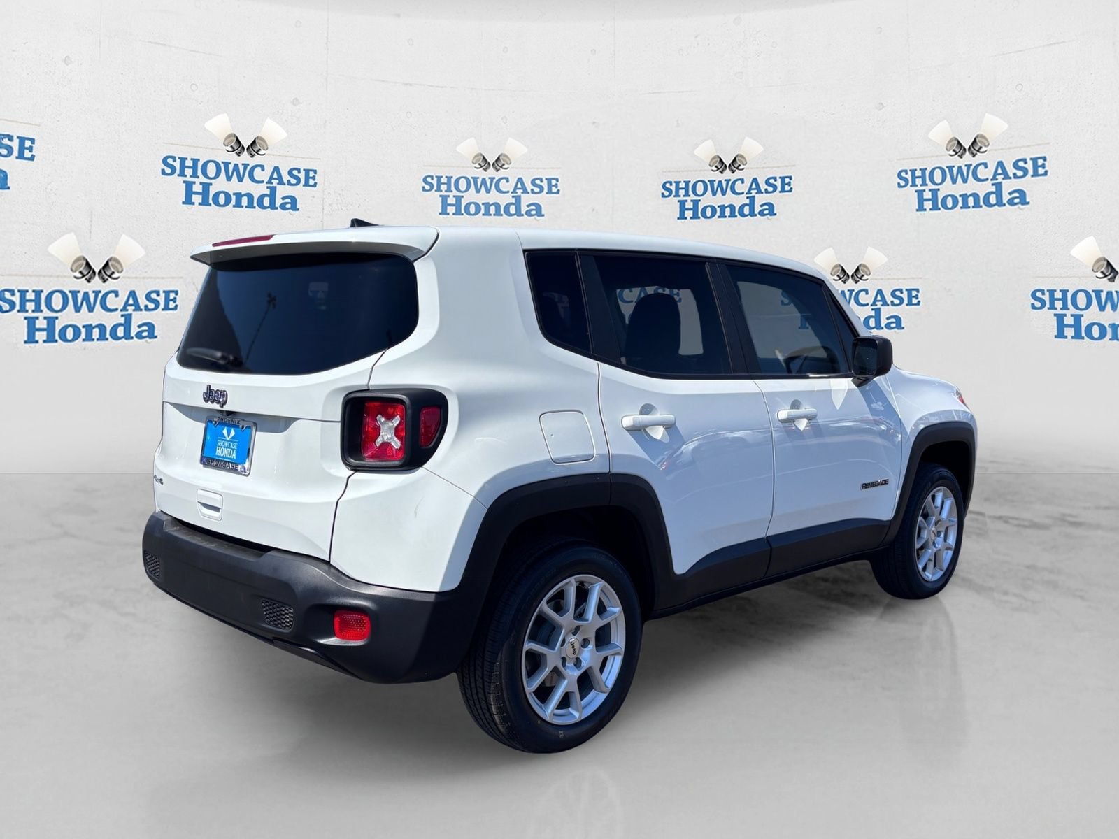 Used 2023 Jeep Renegade Latitude AWD/4WD image 8