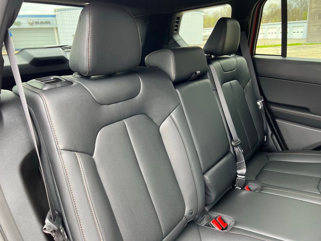 New 2026 Jeep Cherokee Limited AWD/4WD image 15