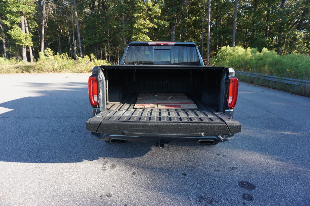 Used 2019 GMC Sierra 1500 Denali w/ Denali Ultimate Package AWD/4WD image 16