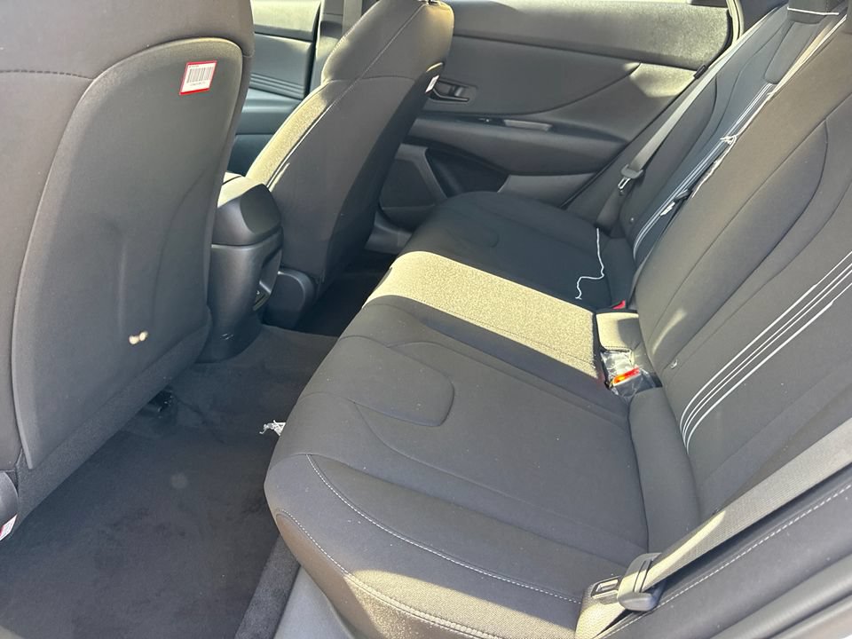 New 2026 Hyundai Elantra SEL Sport FWD image 21
