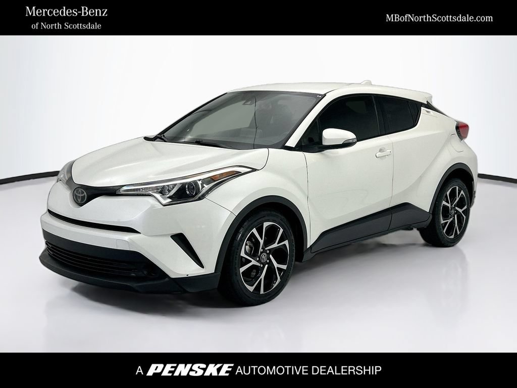 Used 2019 Toyota C-HR XLE FWD image 1