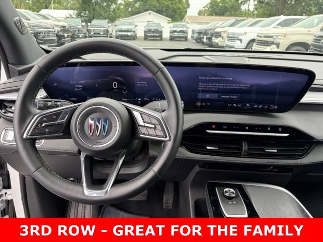 Used 2025 Buick Enclave Preferred FWD image 18