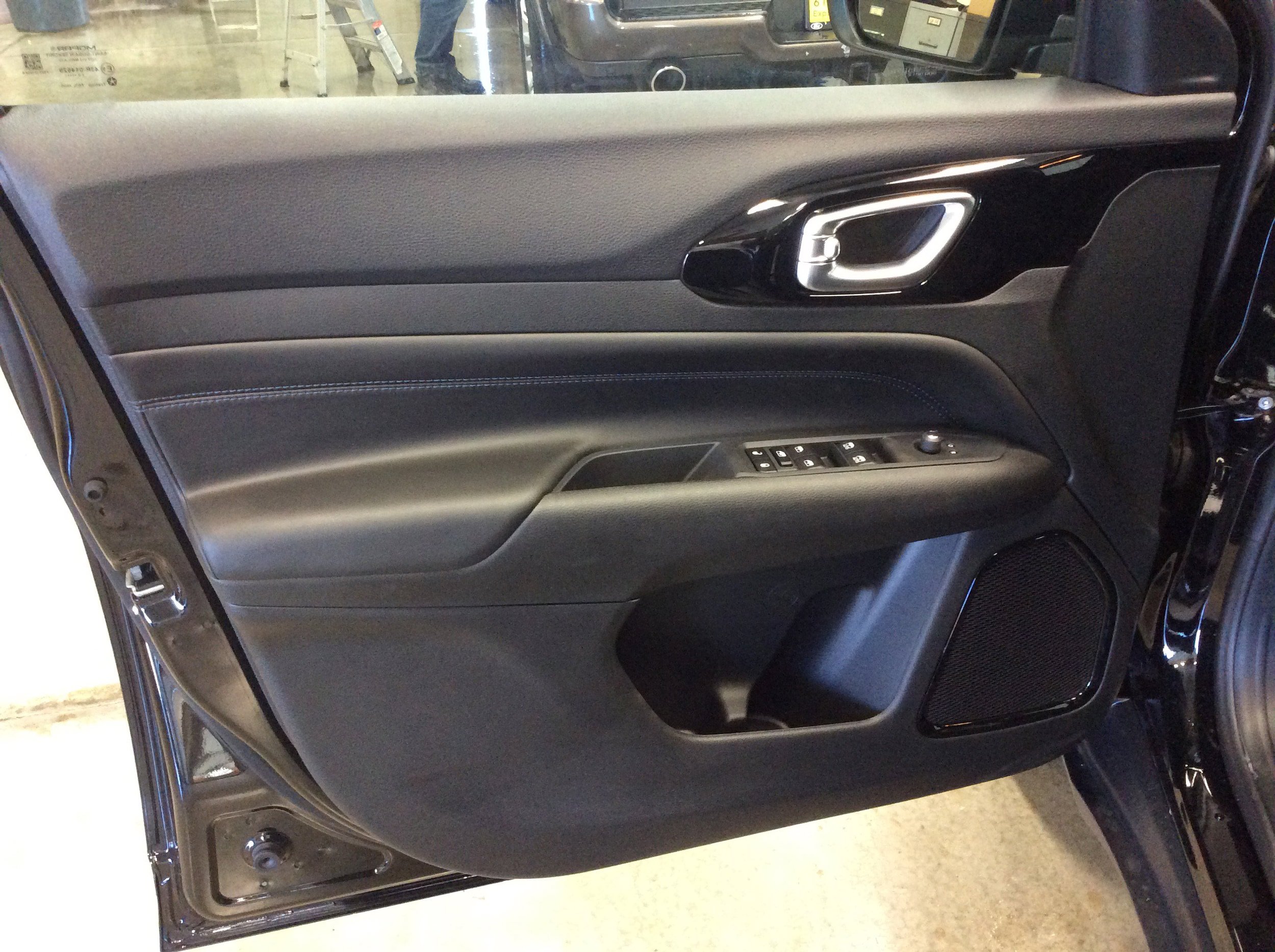 New 2026 Jeep Compass Latitude AWD/4WD image 11