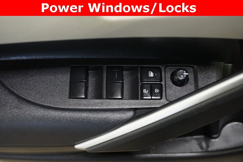 Certified 2023 Toyota Corolla Cross L image 6