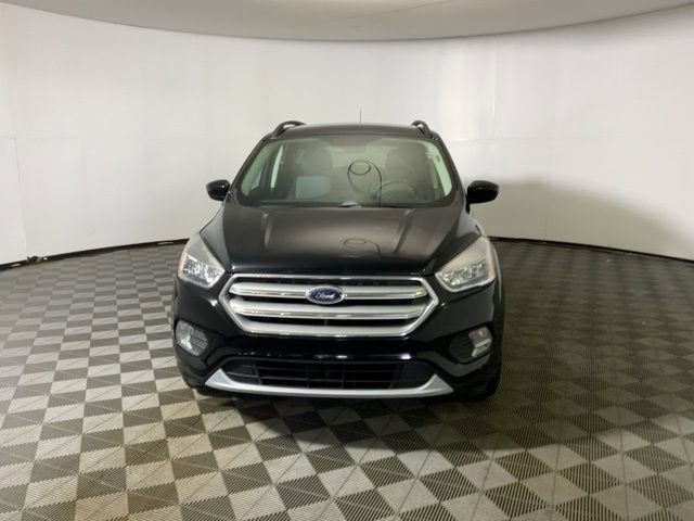 Used 2018 Ford Escape SE image 2