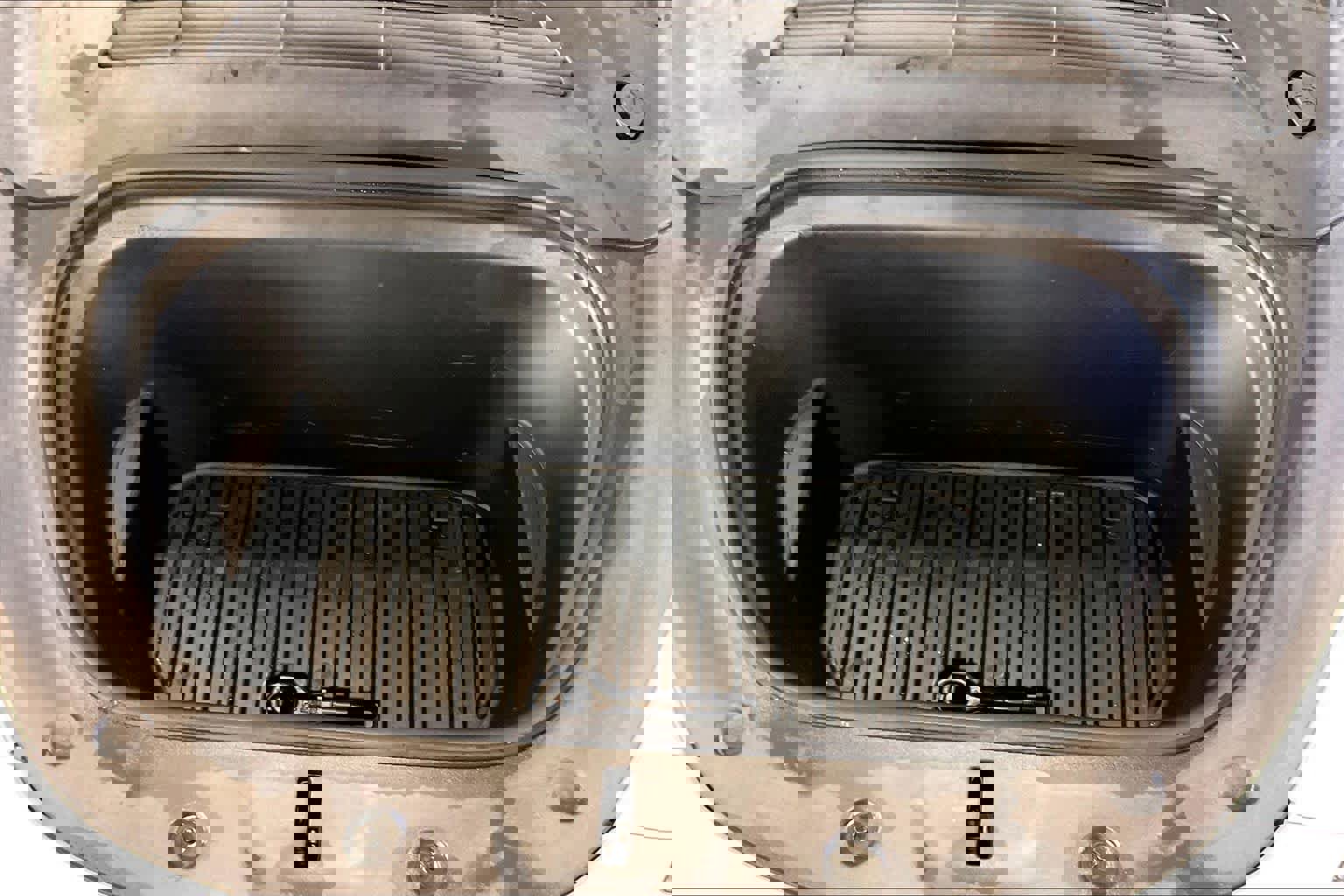 Used 2024 Tesla Model Y Performance image 29