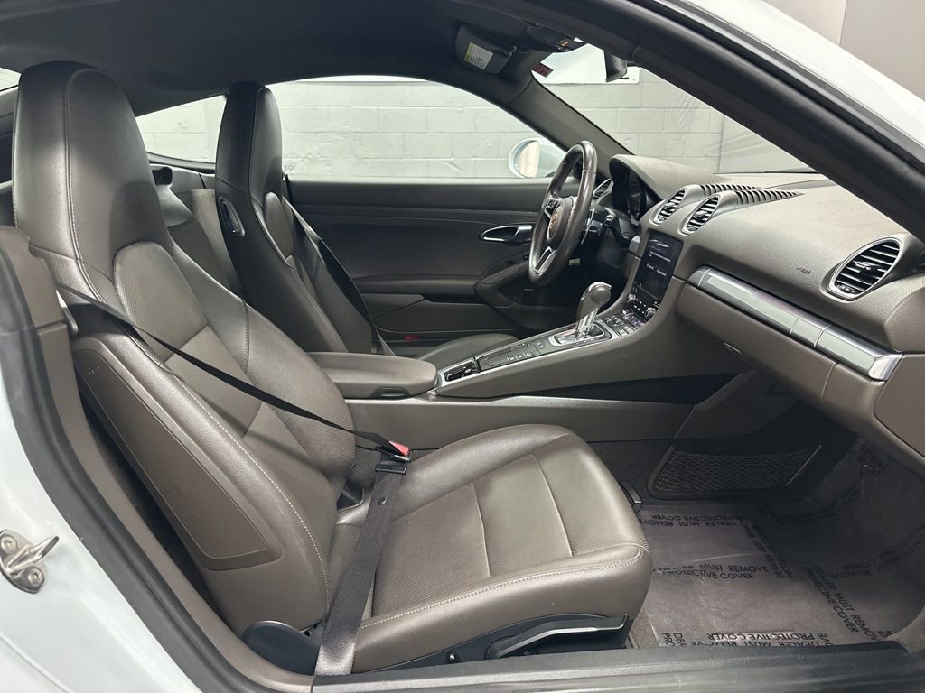 Used 2019 Porsche 718 Cayman RWD image 20