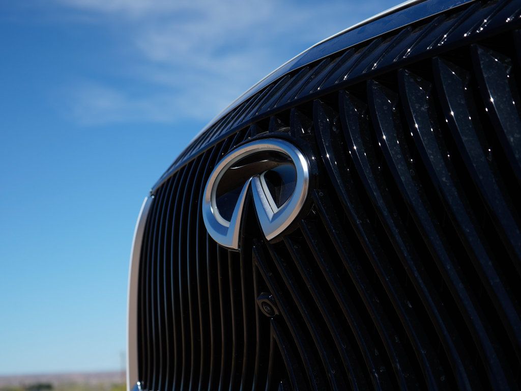 New 2026 INFINITI QX80 Pure w/ Cargo Package image 2