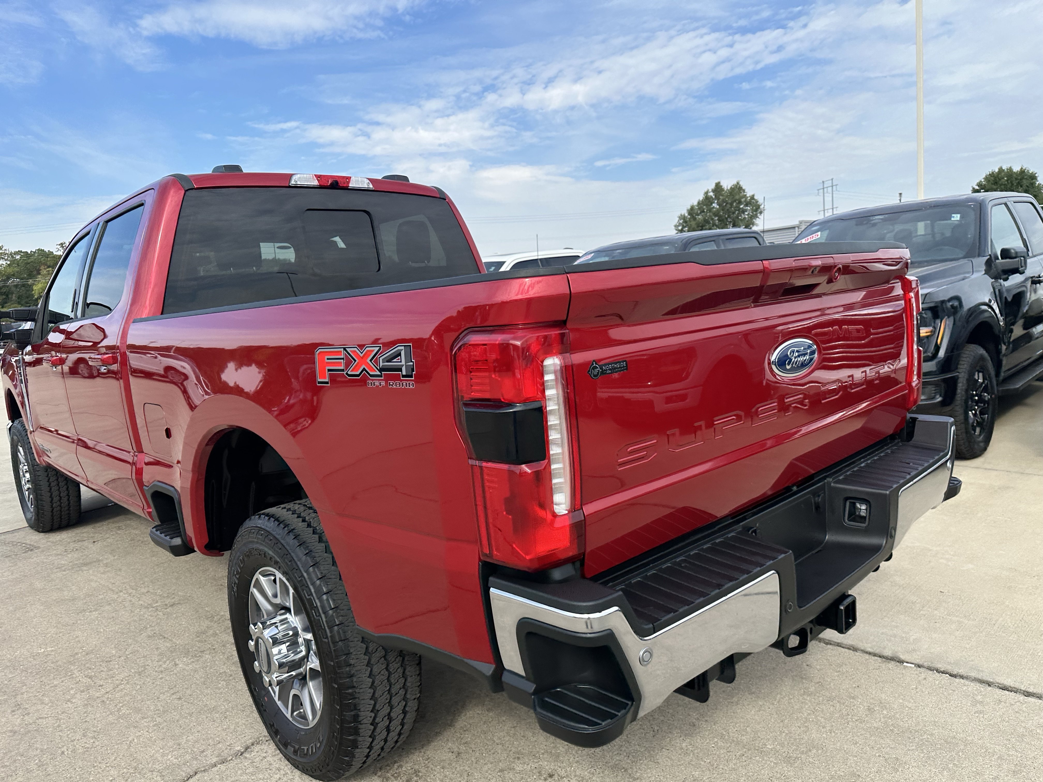 Used 2024 Ford F350 Lariat w/ Lariat Ultimate Package AWD/4WD image 6