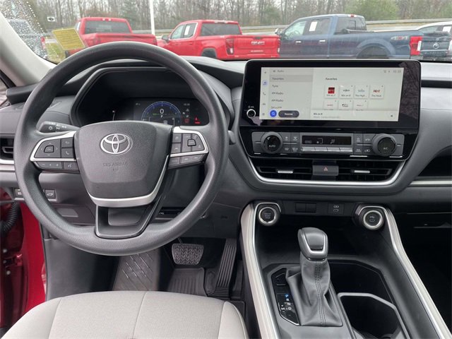 Used 2025 Toyota Grand Highlander FWD image 15