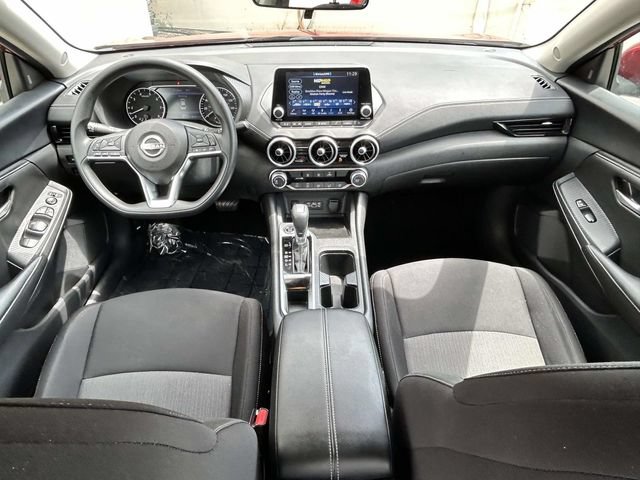 Used 2025 Nissan Sentra SV FWD image 10