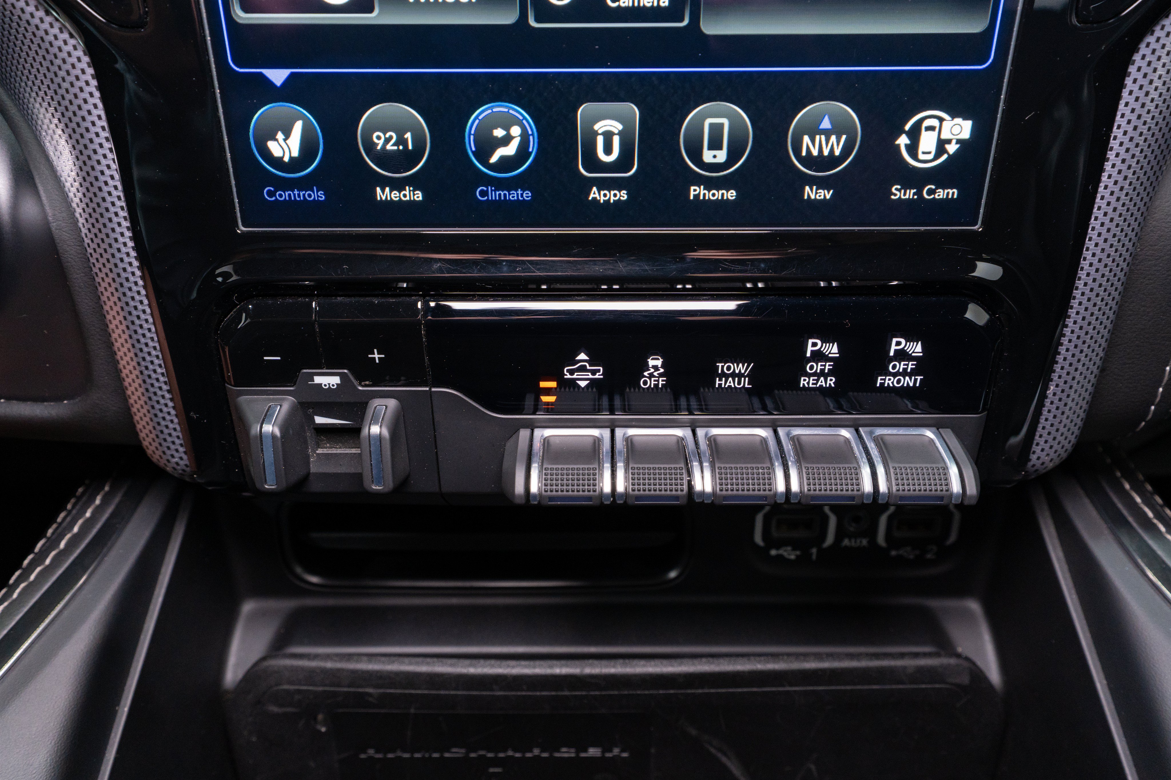 Used 2020 RAM 1500 Limited w/ Black Appearance Package AWD/4WD image 23