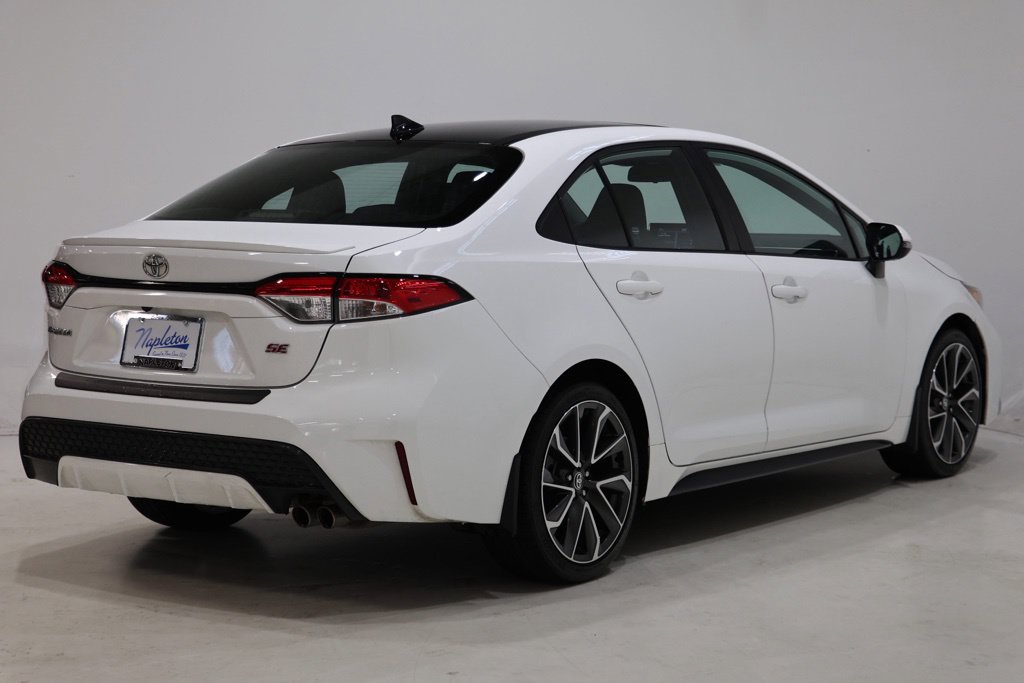 Used 2022 Toyota Corolla SE w/ SE Premium Package FWD image 7
