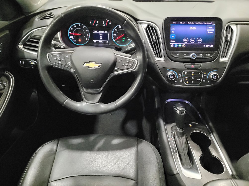 Used 2019 Chevrolet Malibu LT w/ Leather Package FWD image 22