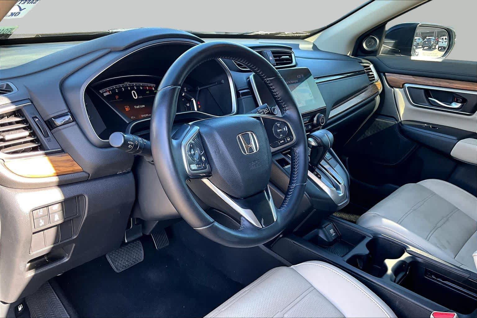 Used 2018 Honda CR-V Touring image 16