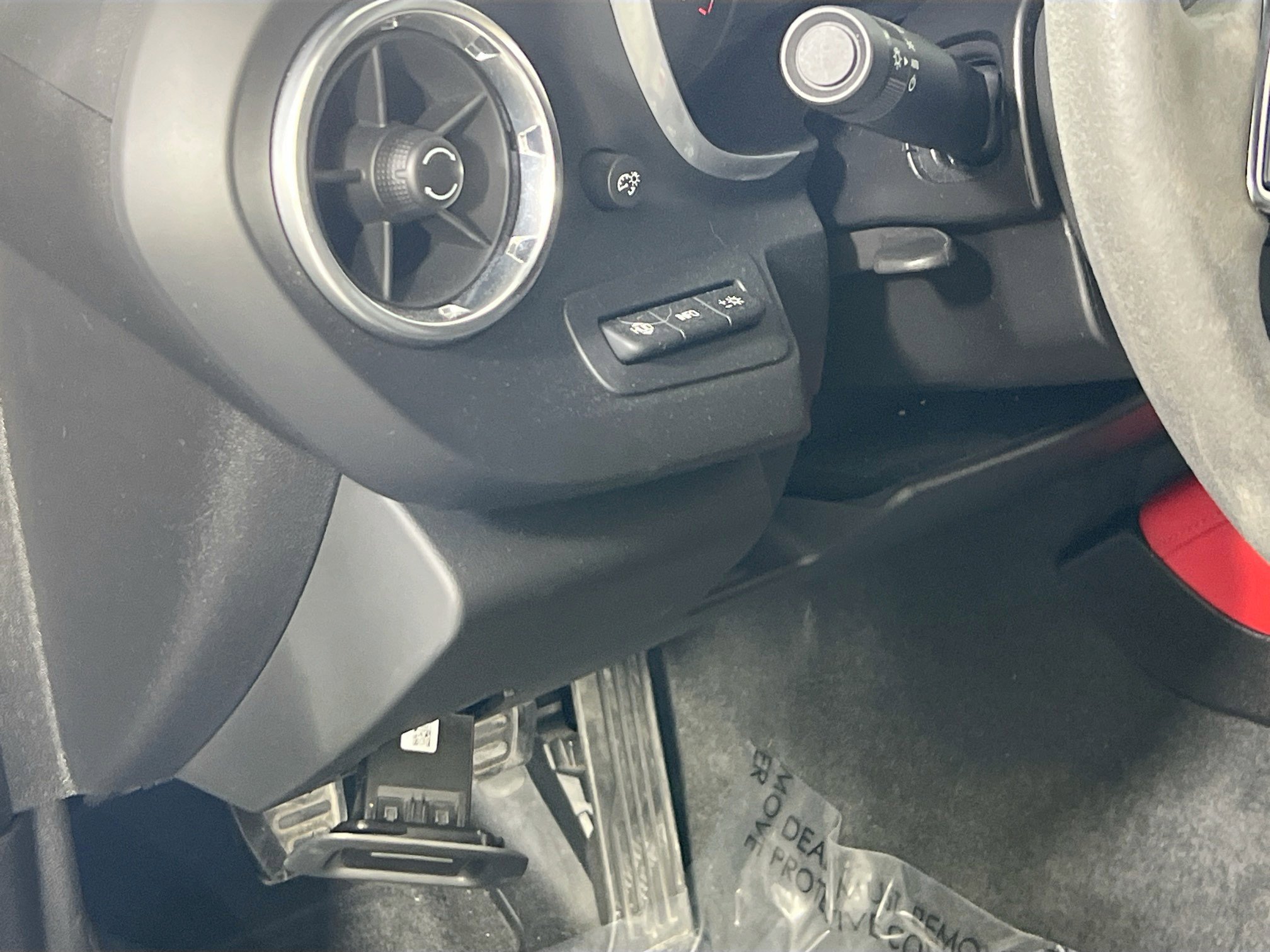 Used 2018 Chevrolet Camaro SS RWD image 10