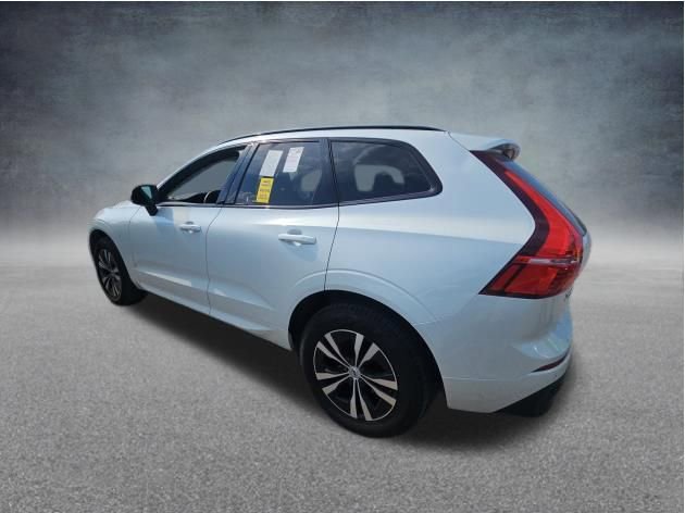 Used 2025 Volvo XC60 B5 Core AWD/4WD image 6