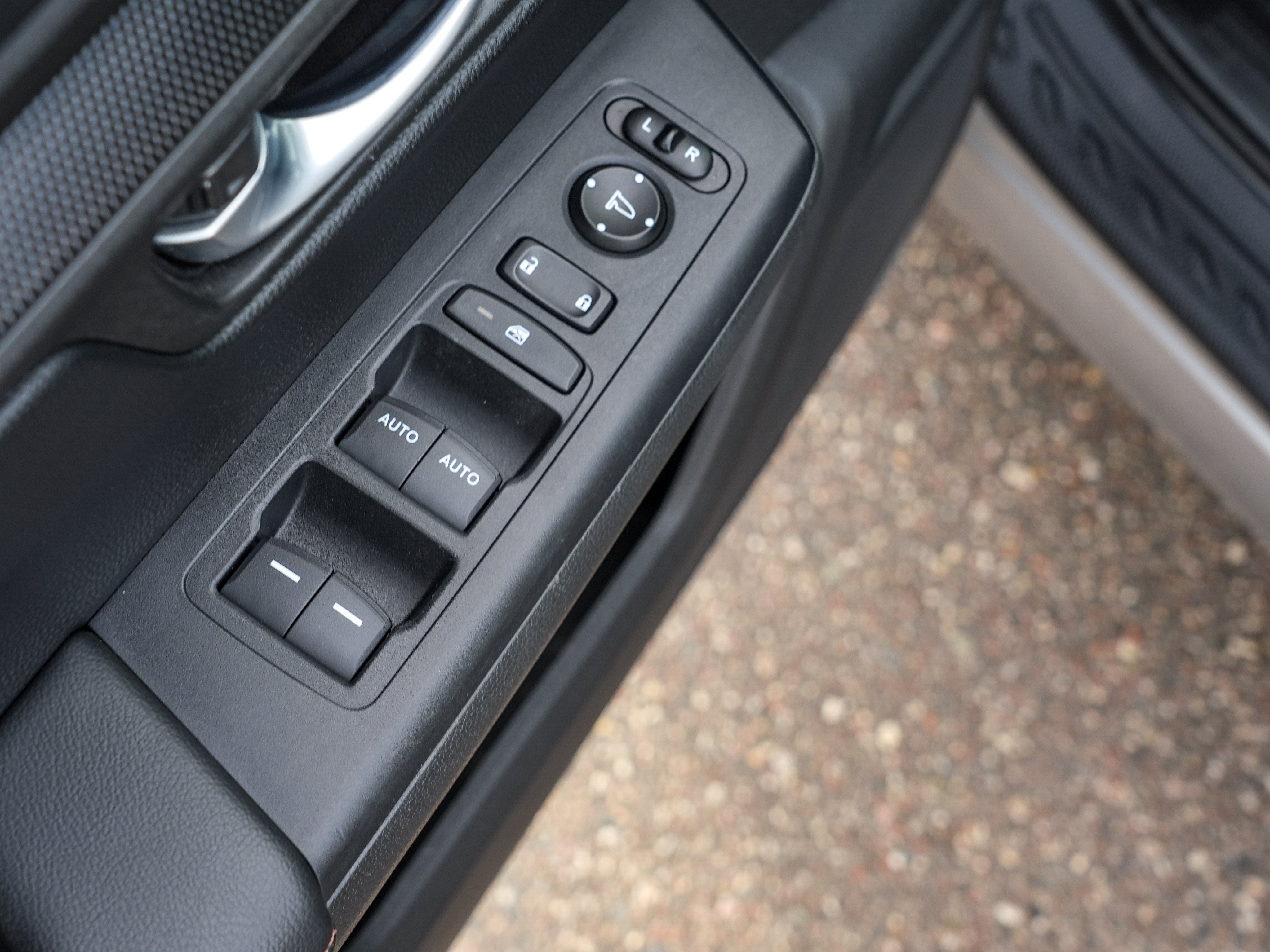 Used 2023 Honda CR-V Sport image 16