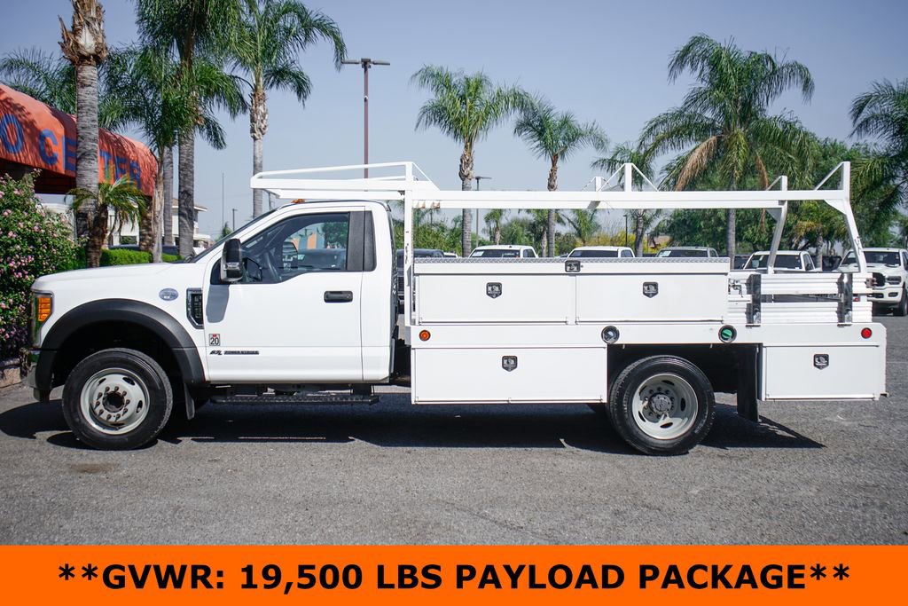 Used 2017 Ford F550 2WD Regular Cab Super Duty image 5