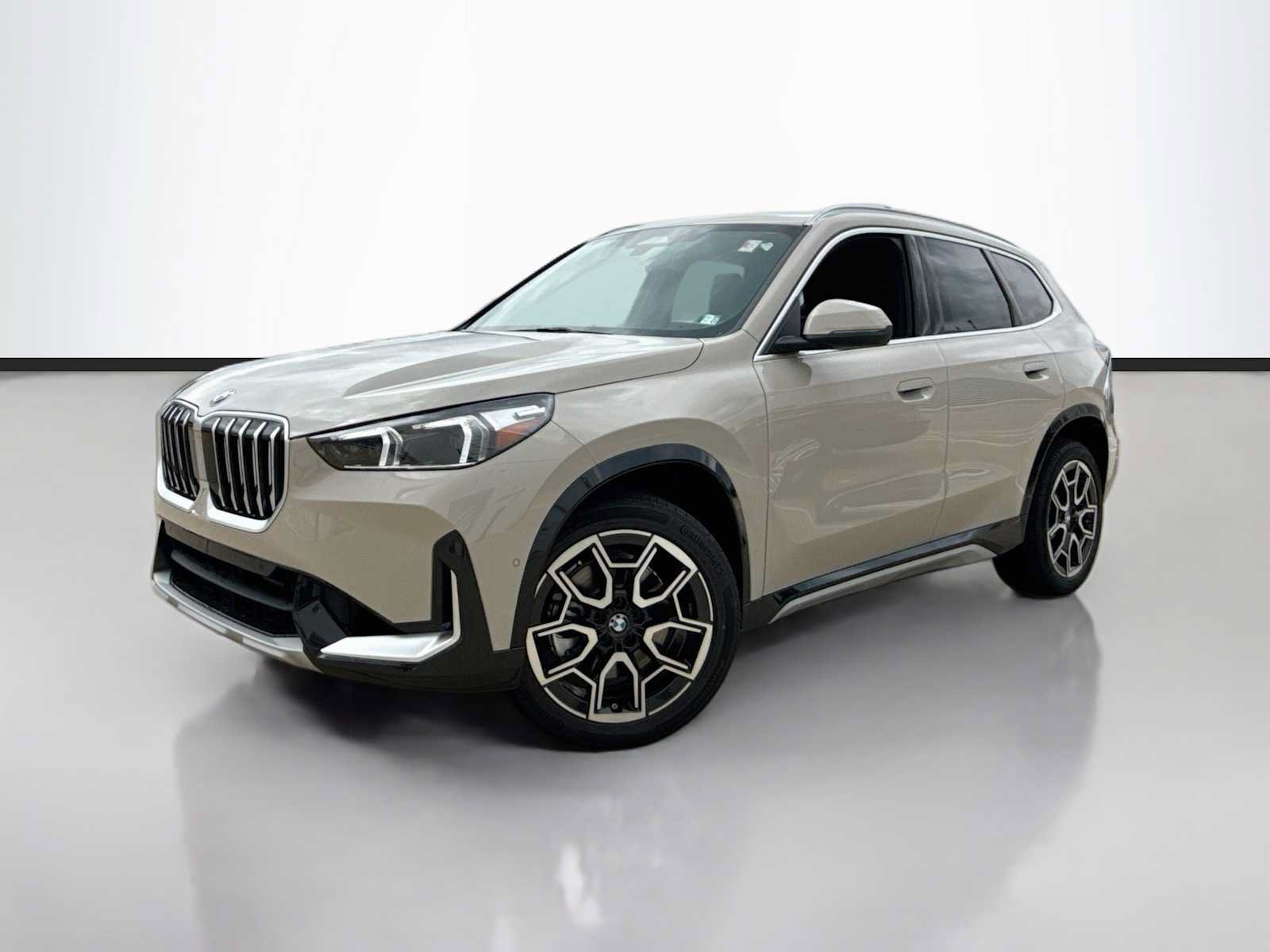 New 2027 BMW X1 xDrive28i AWD/4WD image 1