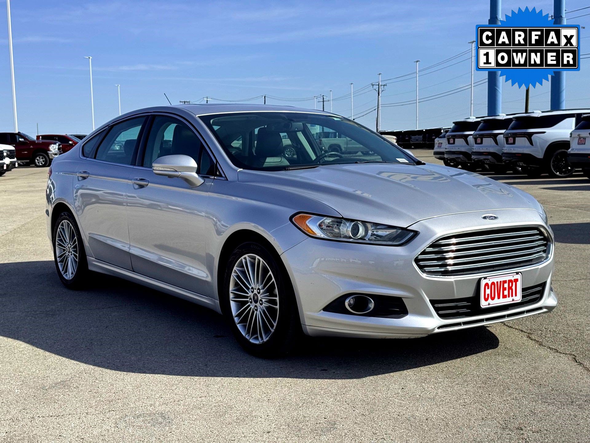 Used 2016 Ford Fusion SE w/ Equipment Group 202A image 4