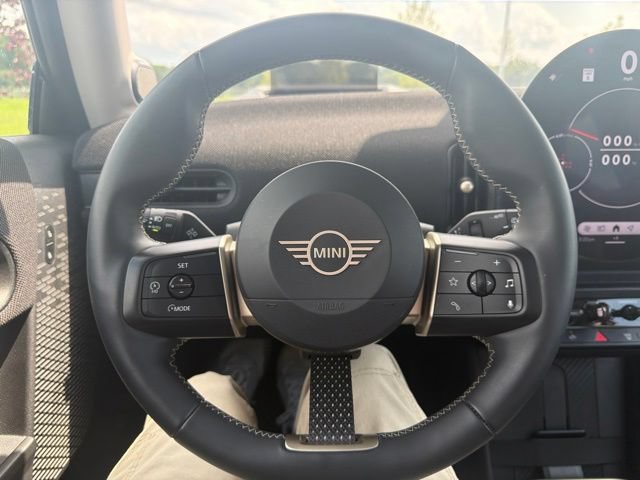 Used 2025 MINI Cooper S FWD image 42