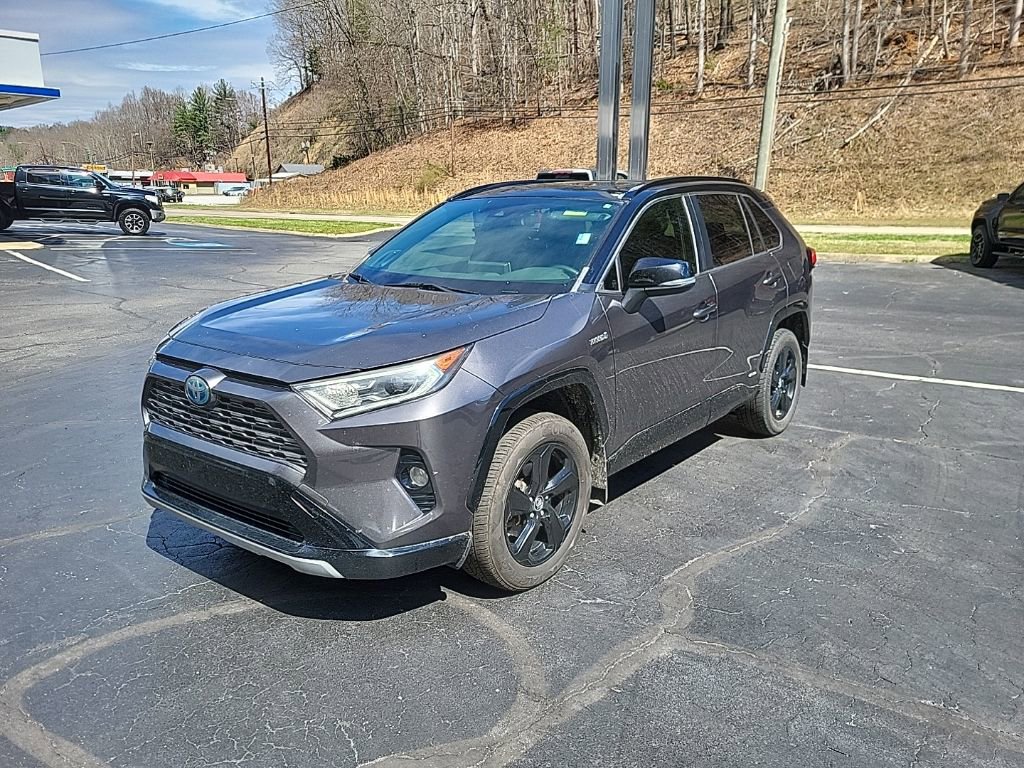 Used 2019 Toyota RAV4 XSE w/ XSE Weather Package image 2