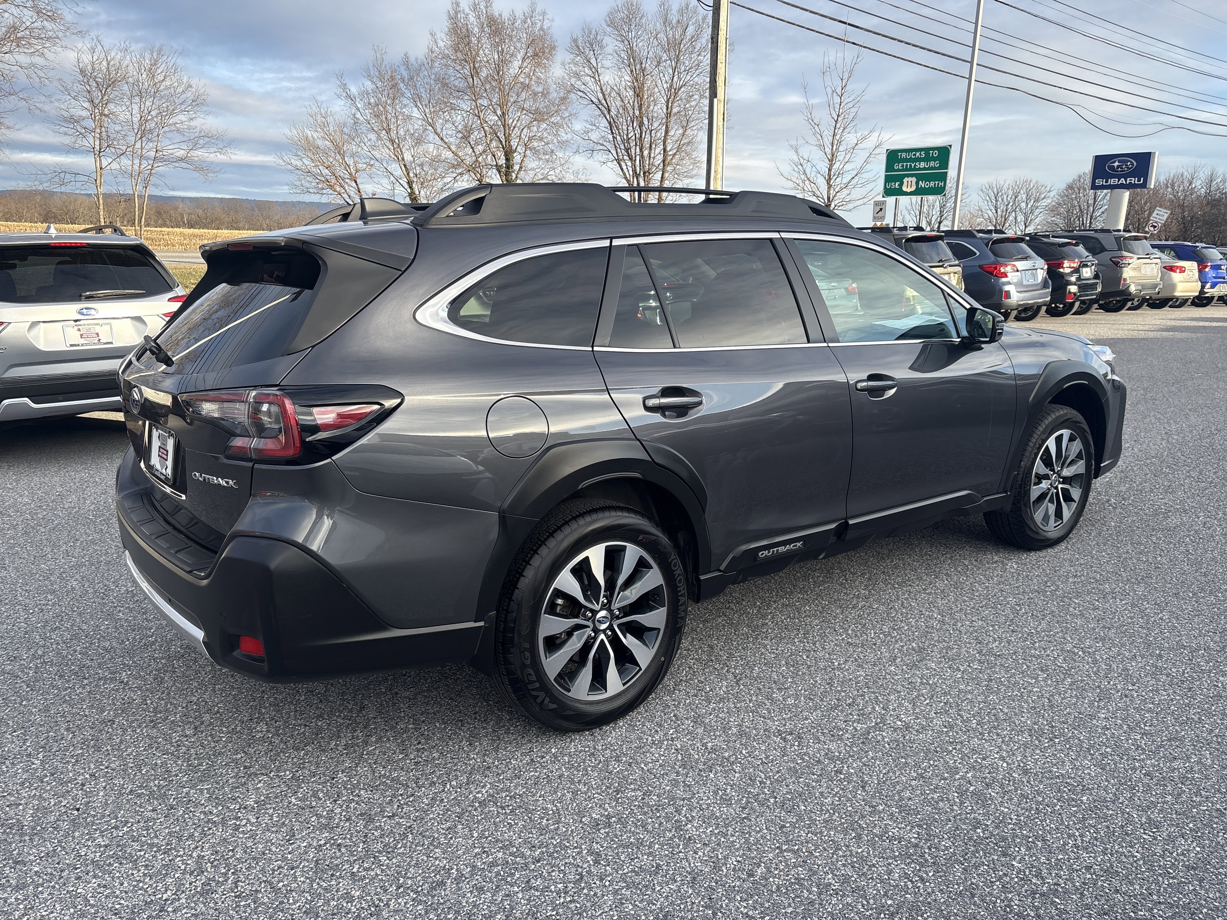 Used 2023 Subaru Outback Limited image 5